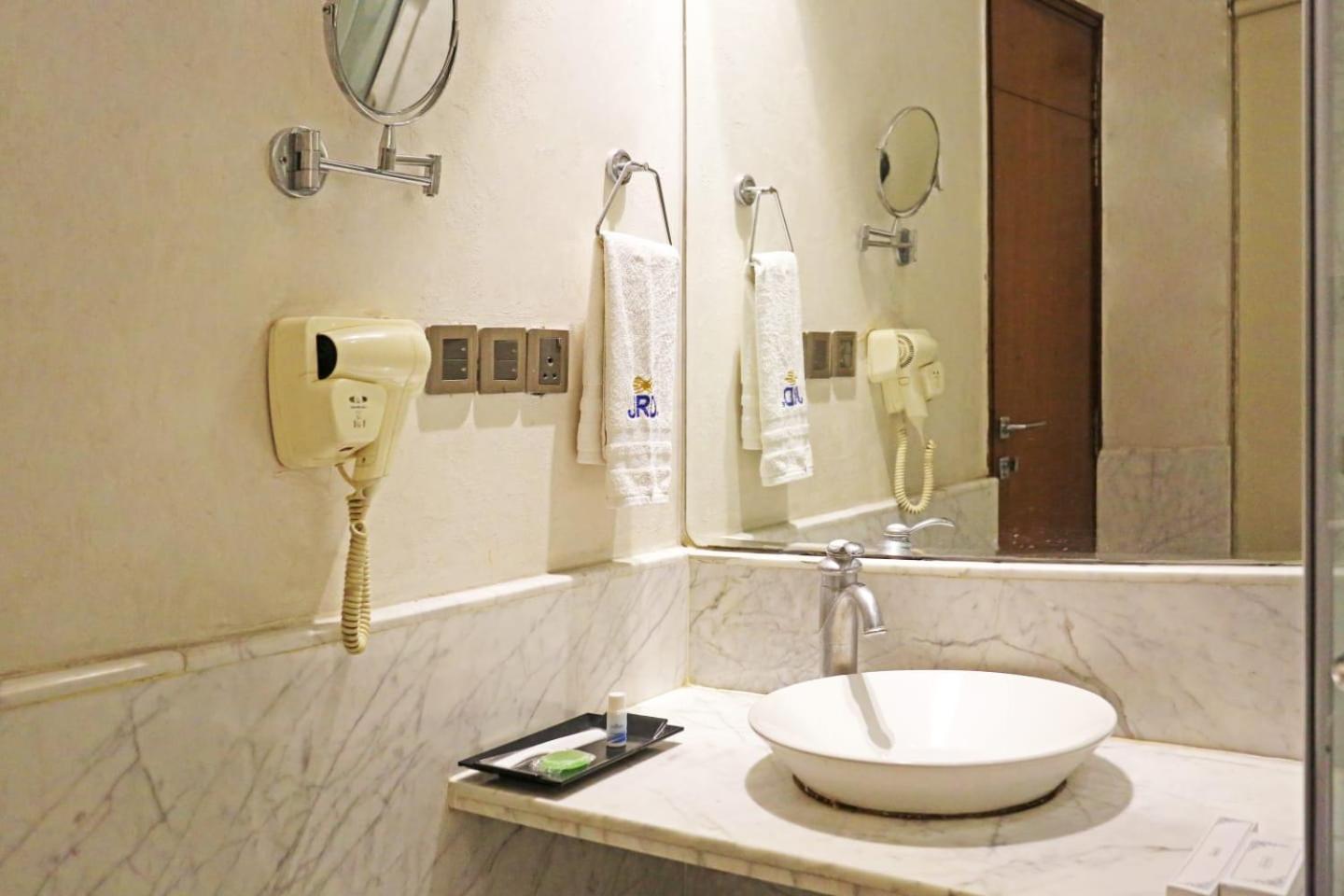 Airport Hotel Claytone 新德里 外观 照片